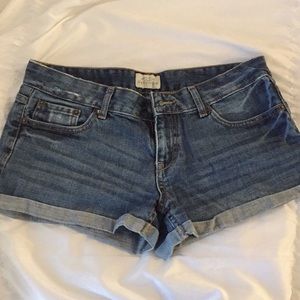 Size 7/8 Aeropostale shorts
